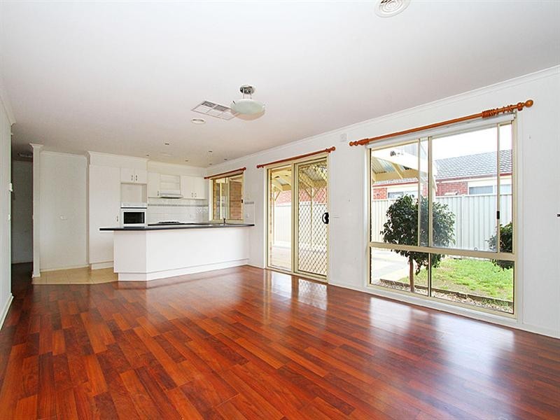 40 Emerald Circuit, Craigieburn VIC 3064