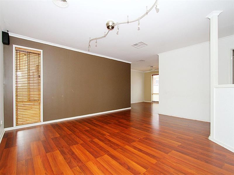 40 Emerald Circuit, Craigieburn VIC 3064