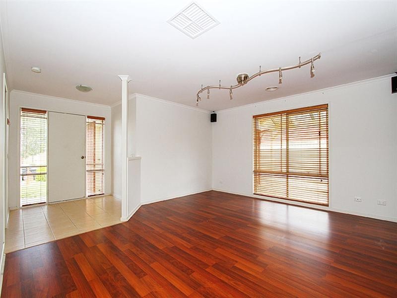 40 Emerald Circuit, Craigieburn VIC 3064