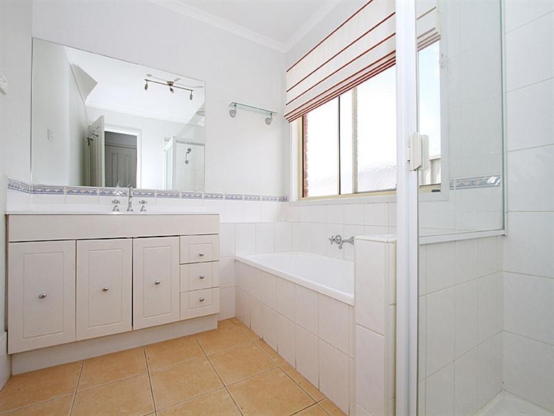 40 Emerald Circuit, Craigieburn VIC 3064