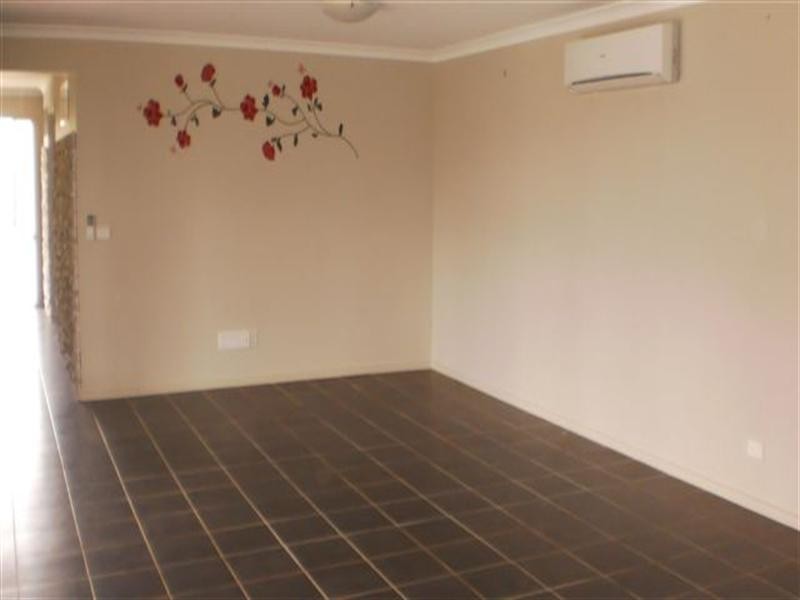 18 Millstream Pass, Craigieburn VIC 3064