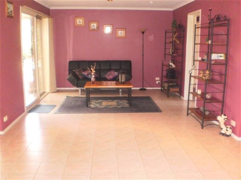 31 Pembroke Crescent, Craigieburn VIC 3064