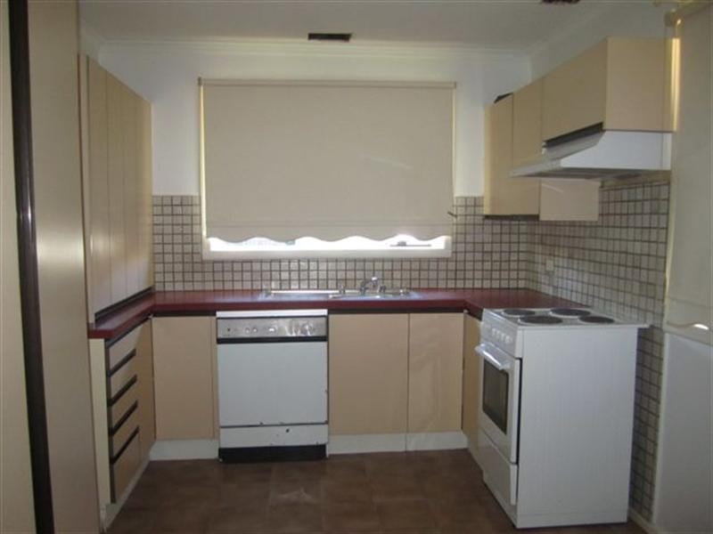 8 Coral Court, Craigieburn VIC 3064