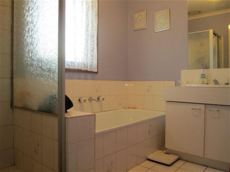 63 Northleigh Avenue, Craigieburn VIC 3064