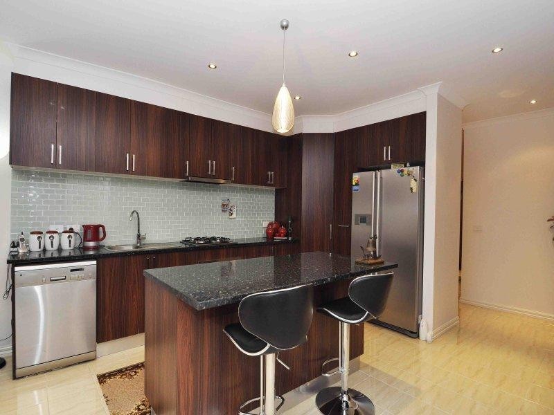 70 Kinglake Crescent, Craigieburn VIC 3064