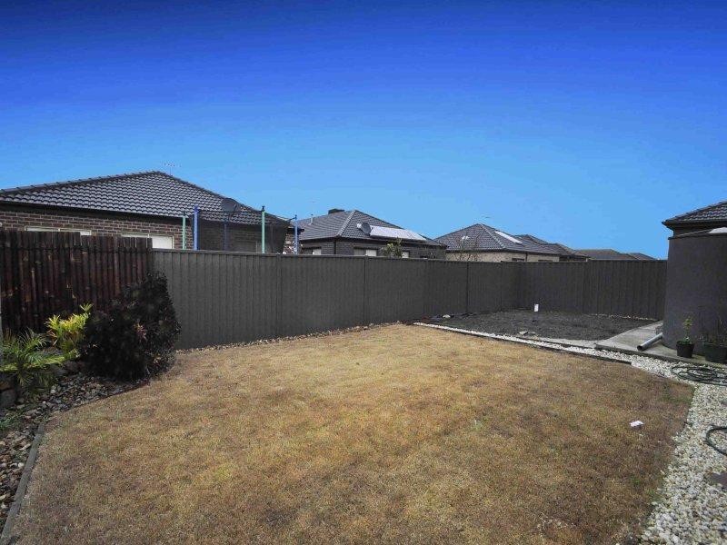 70 Kinglake Crescent, Craigieburn VIC 3064