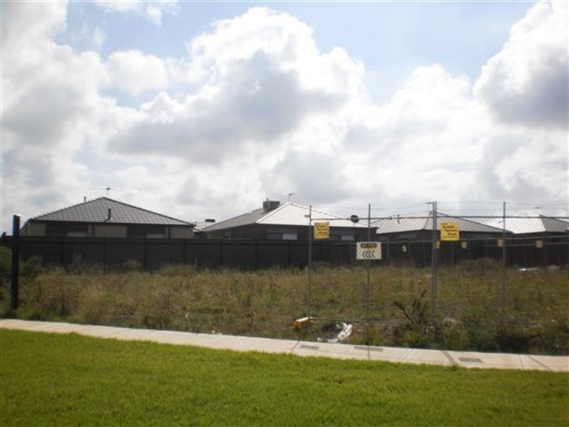 1 Parkhaven Street, Craigieburn VIC 3064