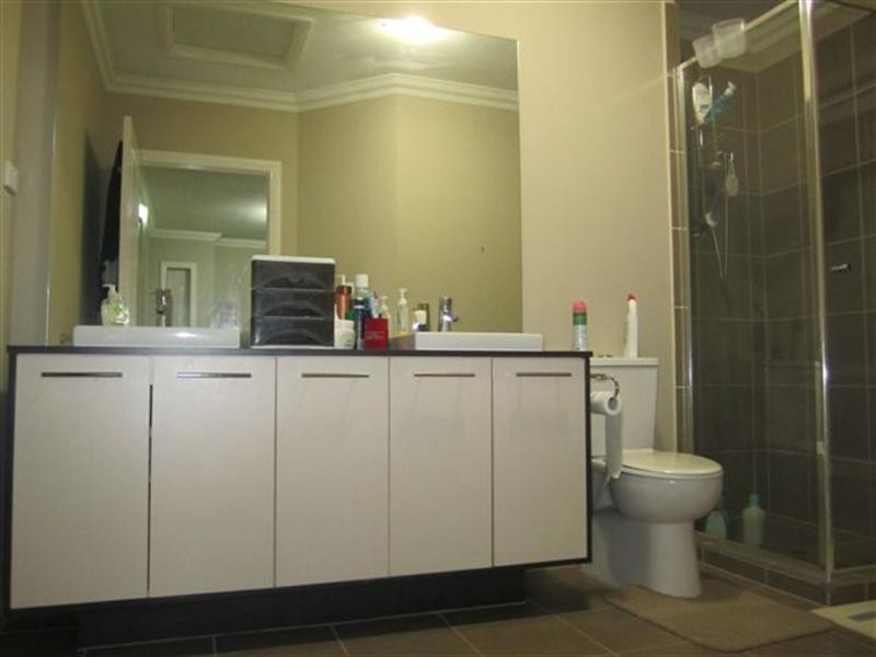 4 Gippsland Way, Craigieburn VIC 3064