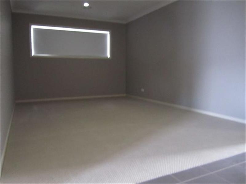 29 Fermont Avenue, Craigieburn VIC 3064