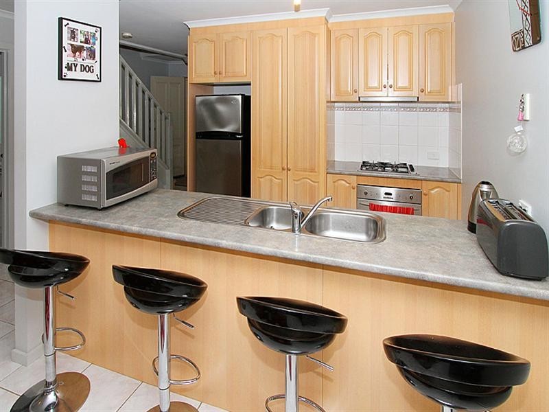 18 Paroo Avenue, Roxburgh Park VIC 3064