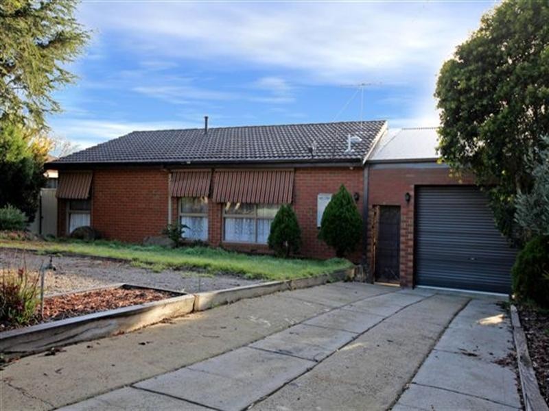 12 Penryn Place, Craigieburn VIC 3064