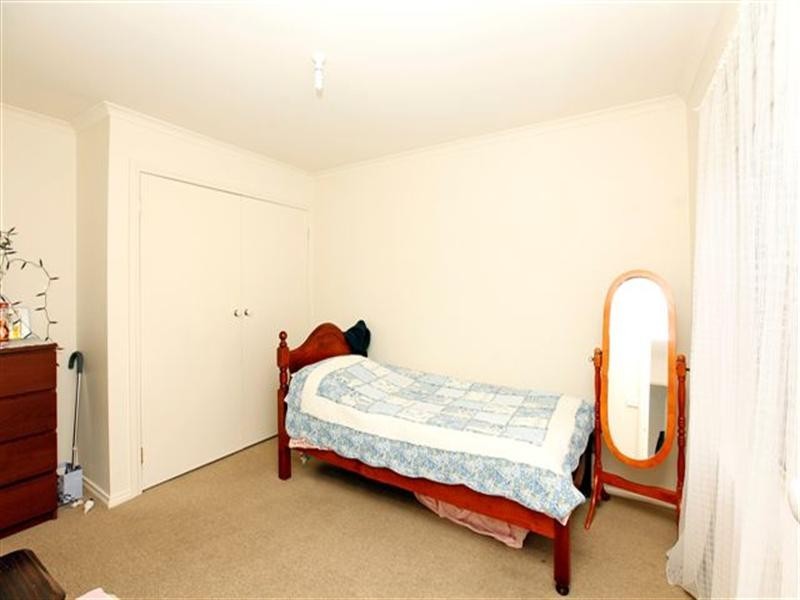 11 Severn Court, Roxburgh Park VIC 3064