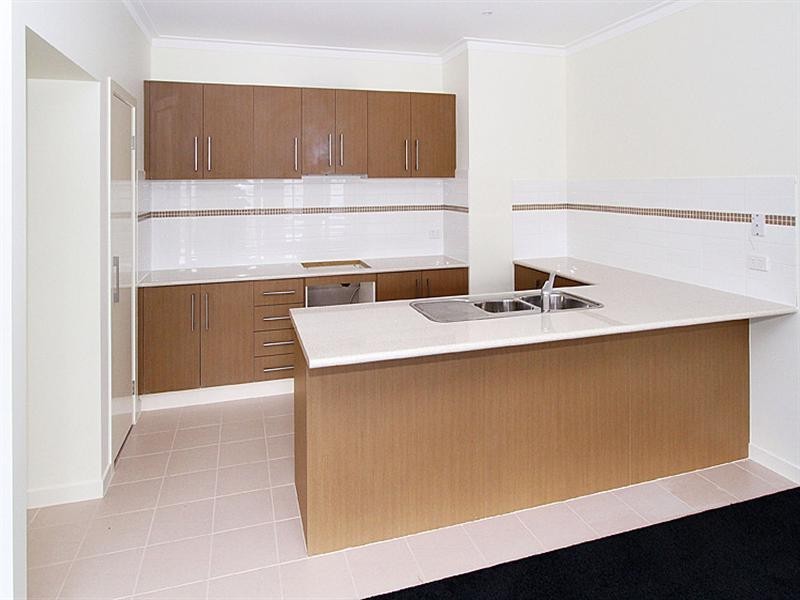 8 Jarrah Place, Craigieburn VIC 3064