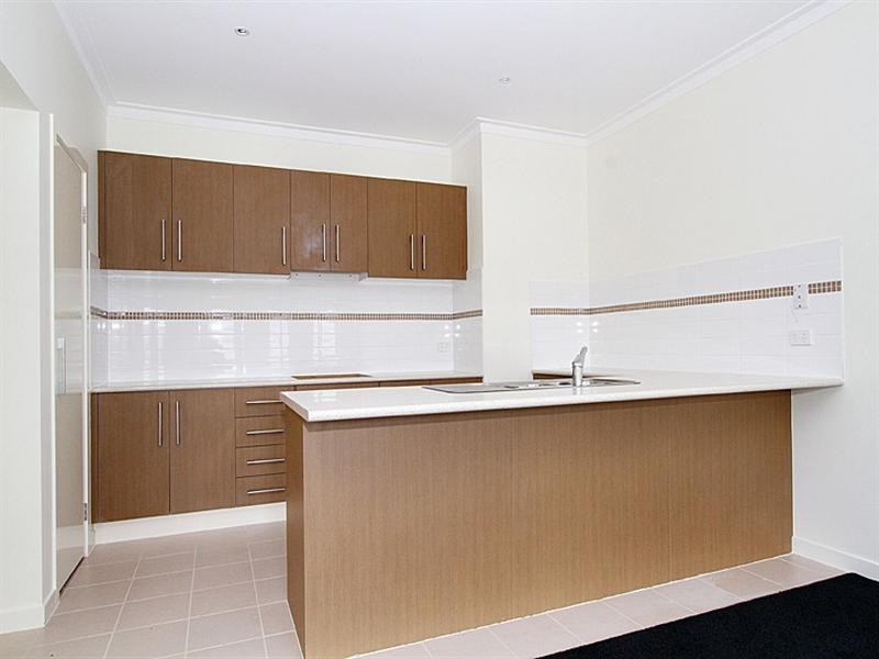 8 Jarrah Place, Craigieburn VIC 3064