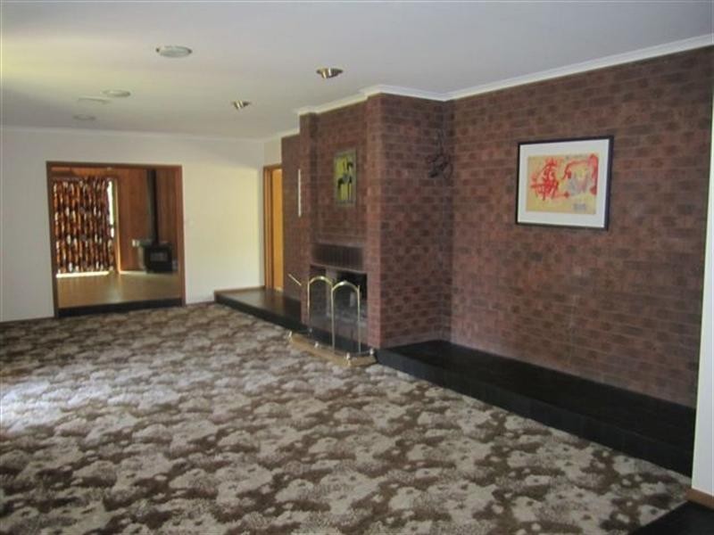 45 Parkland Crescent, Mickleham VIC 3064