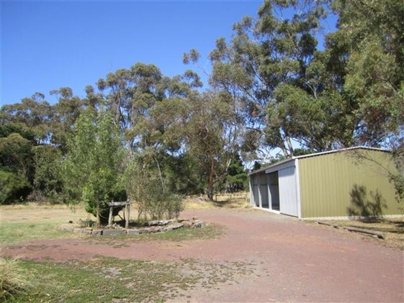 45 Parkland Crescent, Mickleham VIC 3064