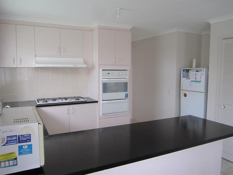 170 Hothlyn Drive, Craigieburn VIC 3064