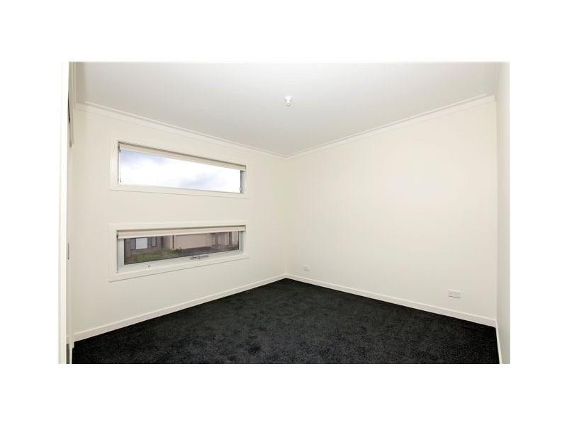 6 Jarrah Place, Craigieburn VIC 3064