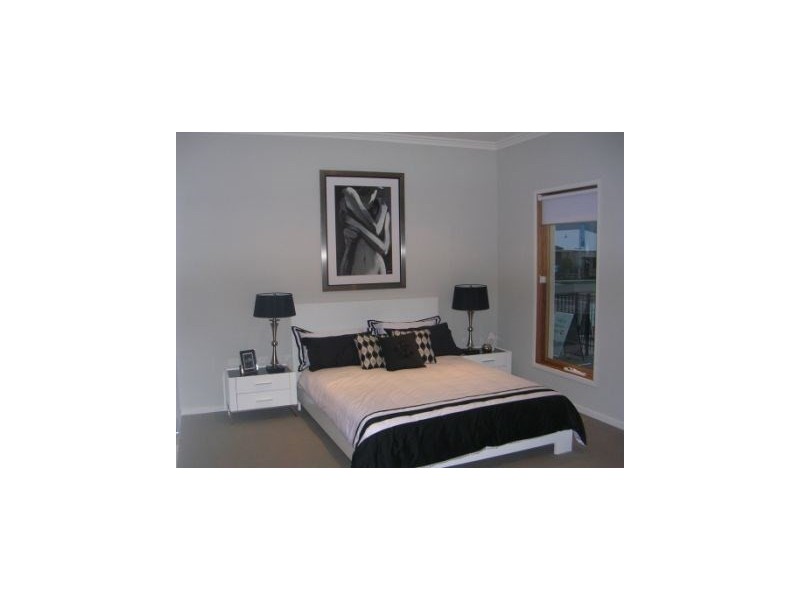 25 Hedges Street, Craigieburn VIC 3064