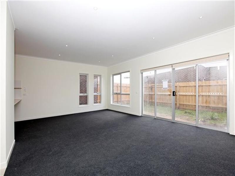 4 Jarrah Place, Craigieburn VIC 3064