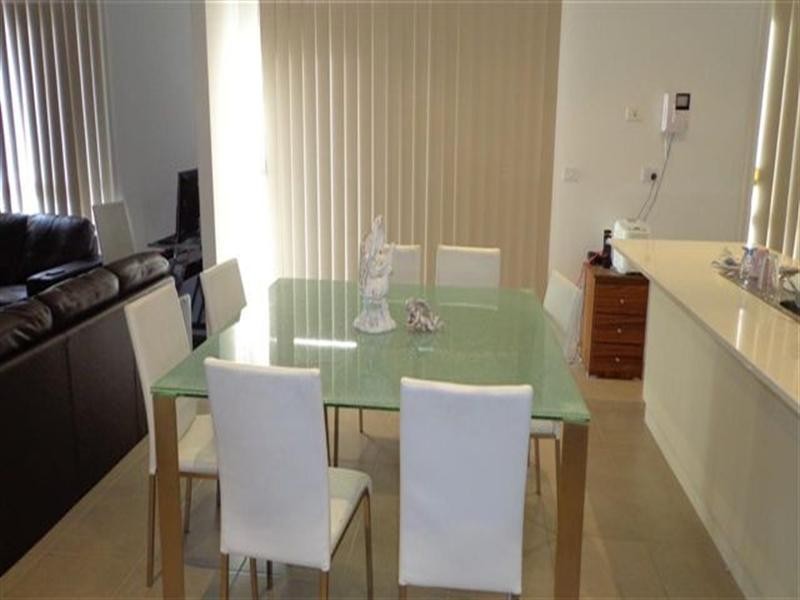 8 Hartow Street, Craigieburn VIC 3064