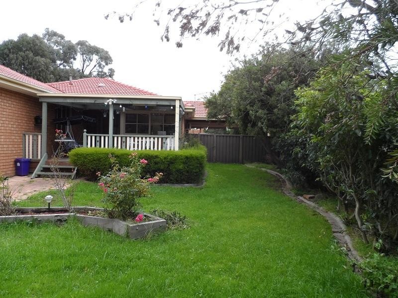 1 Peterlee Court, Craigieburn VIC 3064