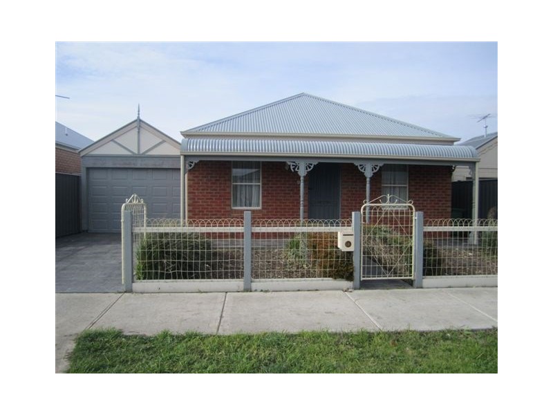 91 Mareeba Way, Craigieburn VIC 3064
