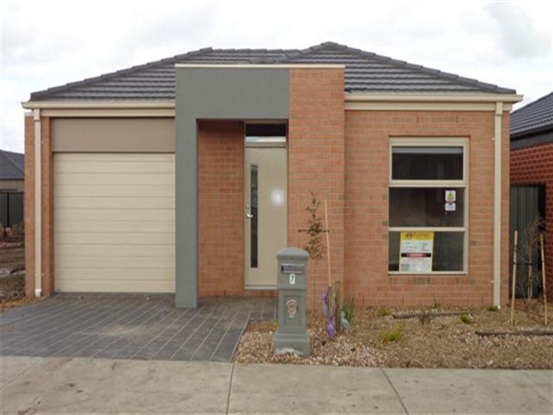7 Cockatiel Circuit, Craigieburn VIC 3064