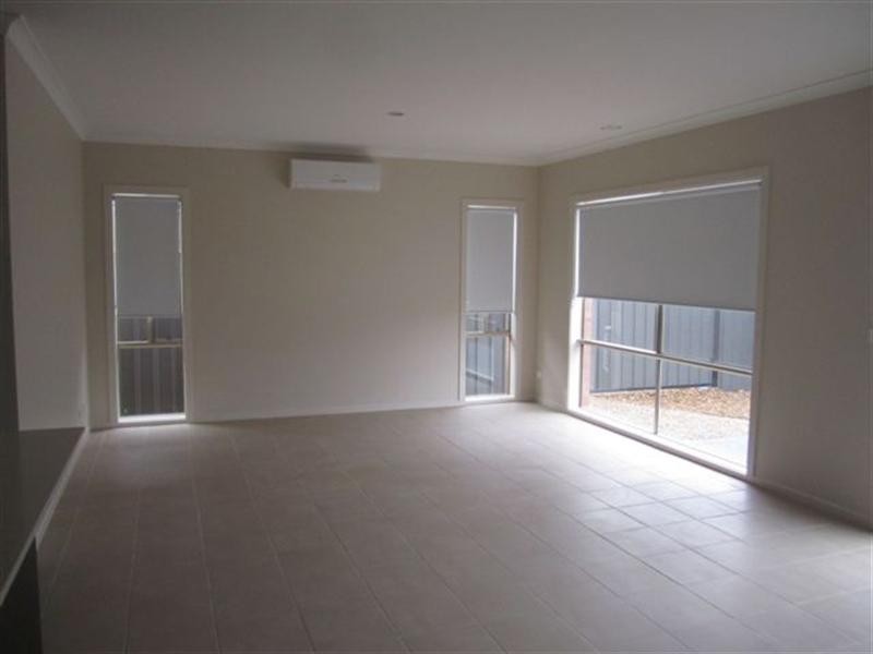 7 Cockatiel Circuit, Craigieburn VIC 3064