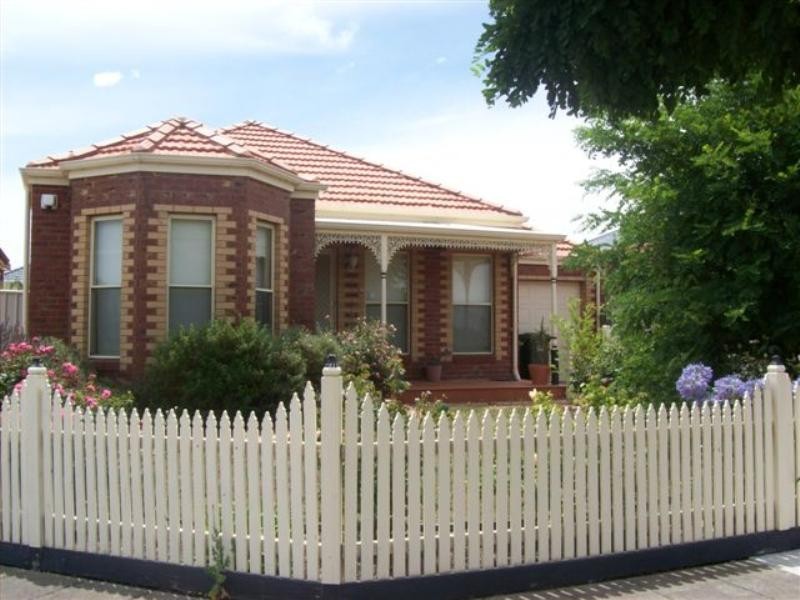 11 Eagle Court, Craigieburn VIC 3064