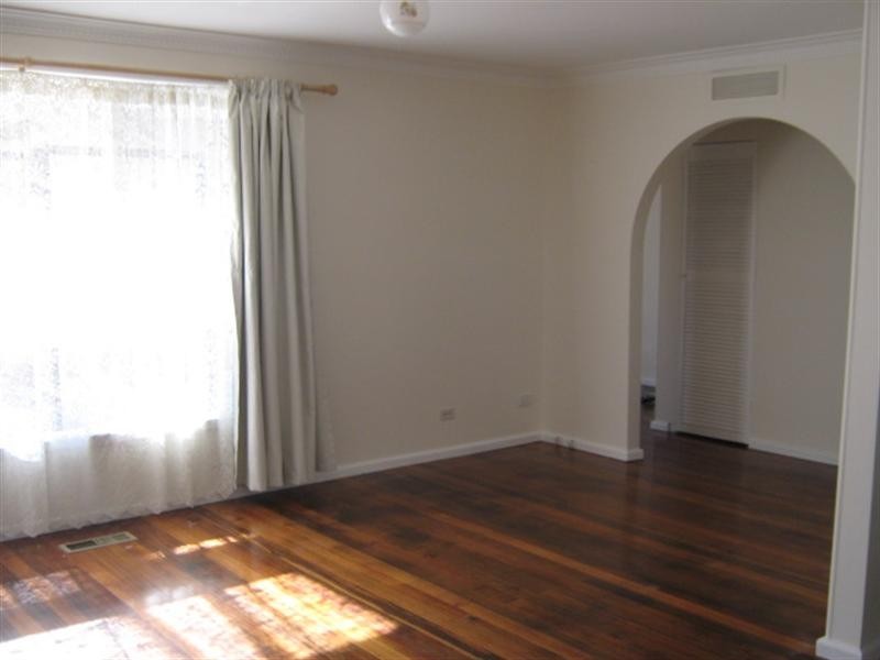 10 Rayfield Street, Craigieburn VIC 3064