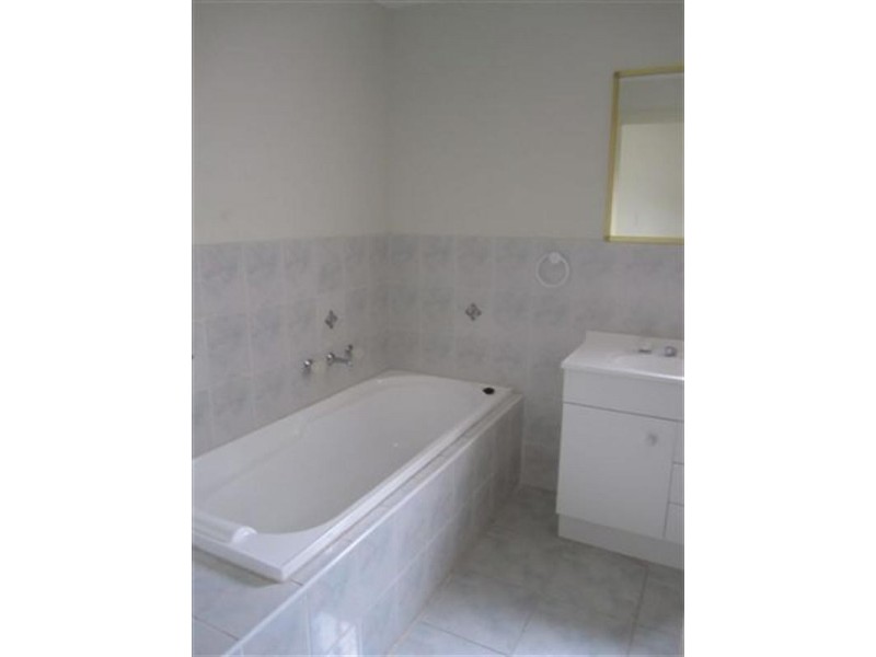 6 Hemsworth Court, Roxburgh Park VIC 3064