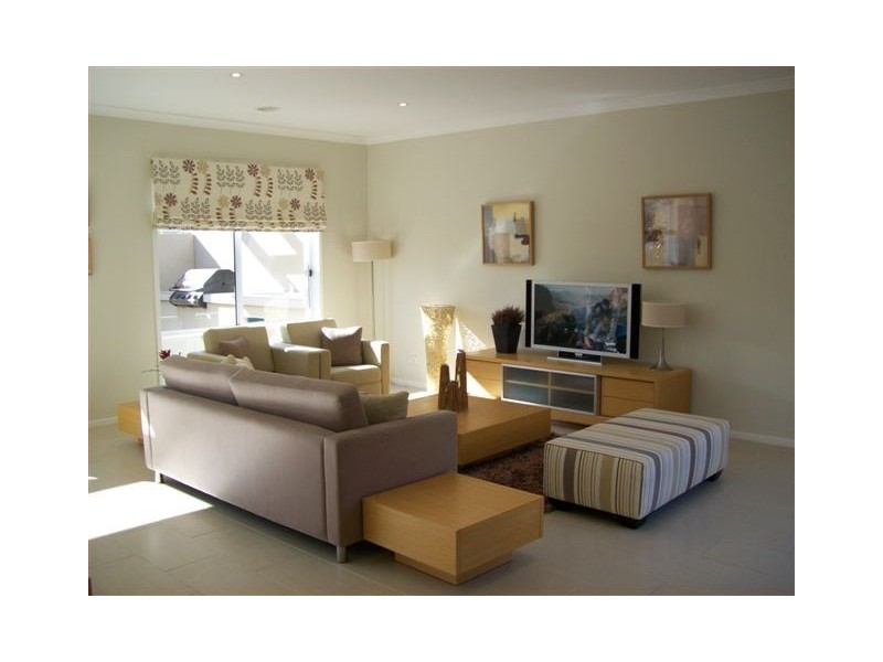 17 Grosvenor Square, Craigieburn VIC 3064