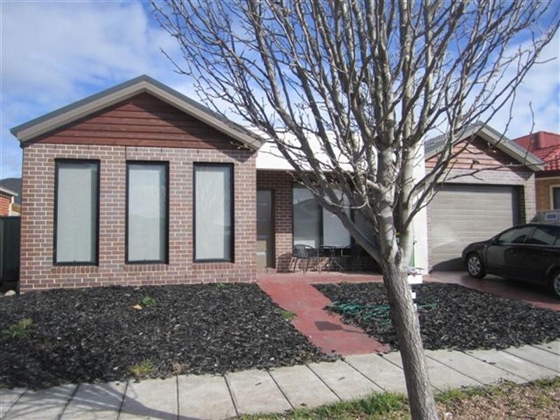 3 Driver Close, Craigieburn VIC 3064