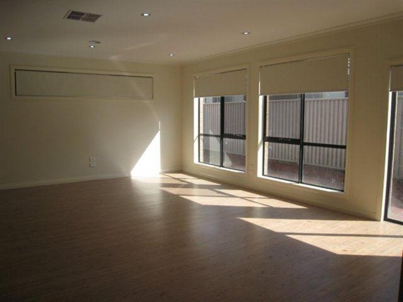 3 Driver Close, Craigieburn VIC 3064