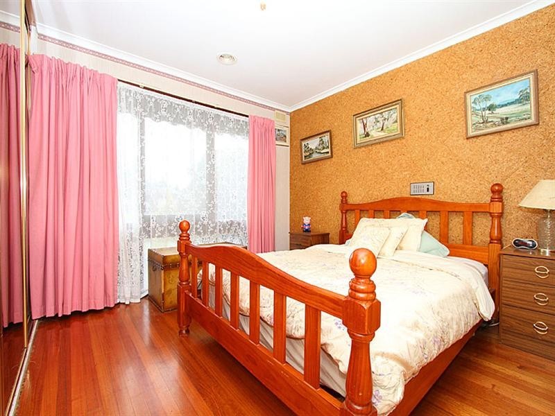 7 Hothlyn Drive, Craigieburn VIC 3064