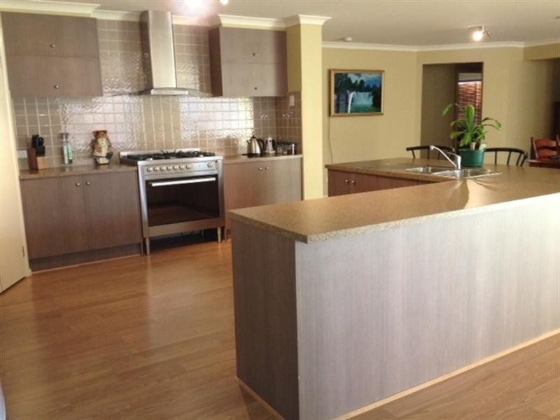 31 Hamilton Hume Parade, Craigieburn VIC 3064