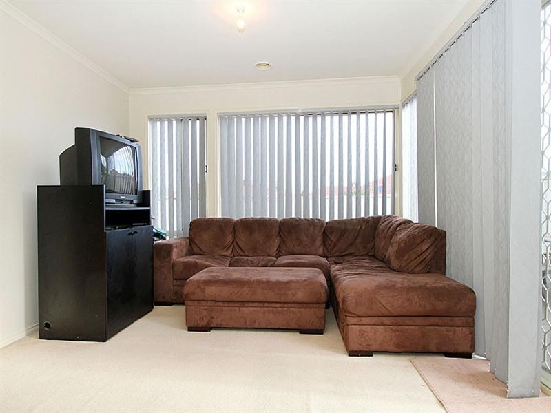 9 Waterdale Rise, Craigieburn VIC 3064