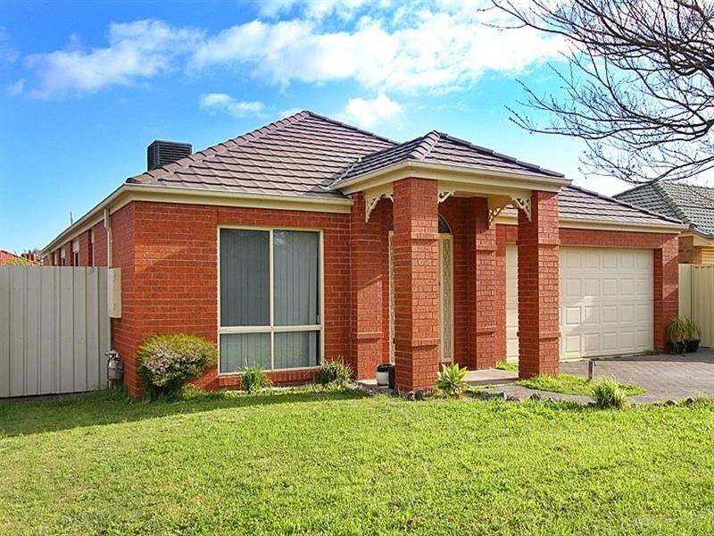 9 Waterdale Rise, Craigieburn VIC 3064