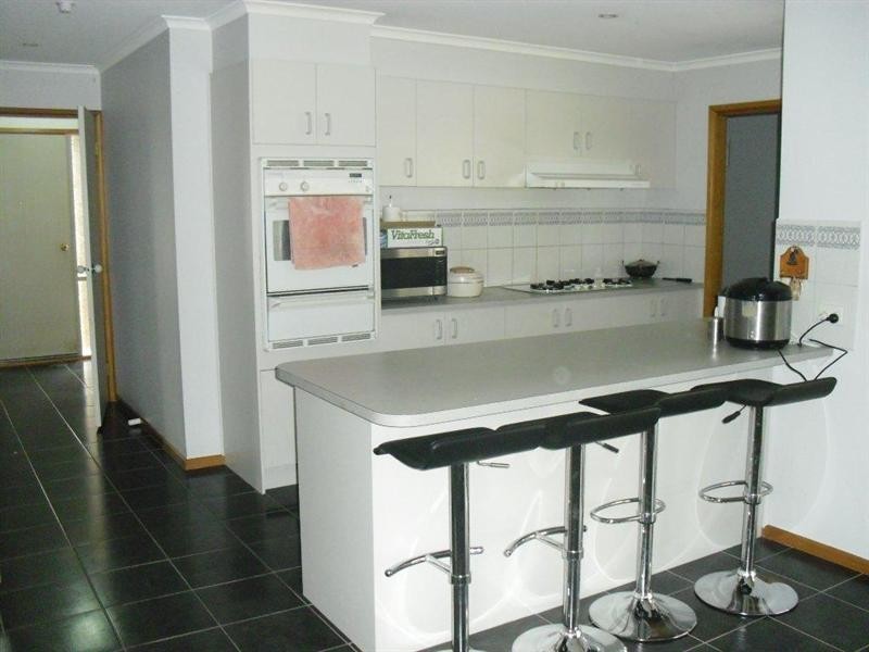 41 Newlyn Drive, Craigieburn VIC 3064