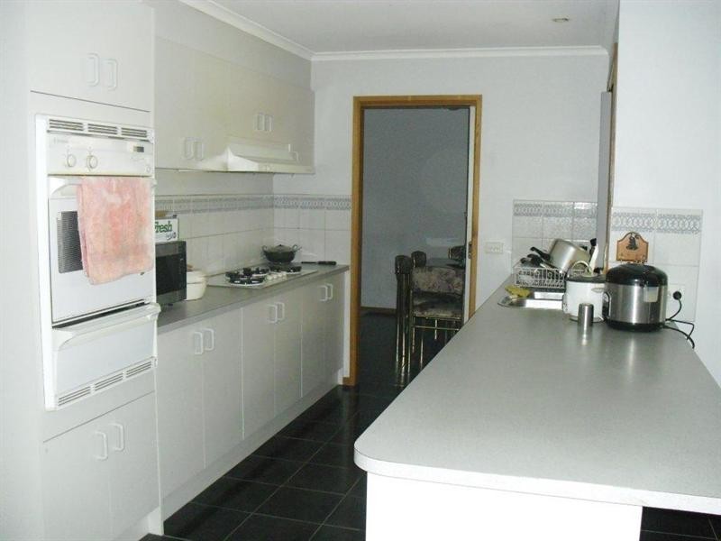 41 Newlyn Drive, Craigieburn VIC 3064