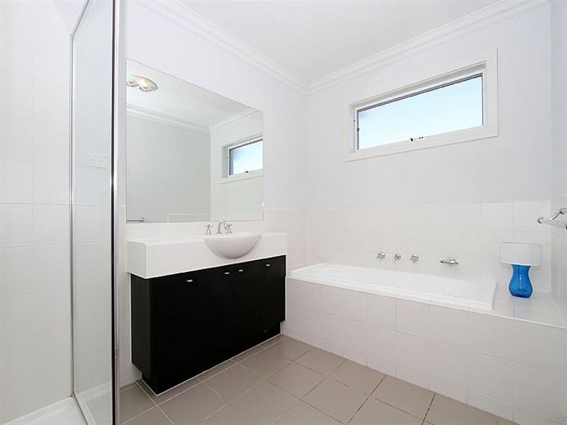 3 Viewbank Circuit, Roxburgh Park VIC 3064