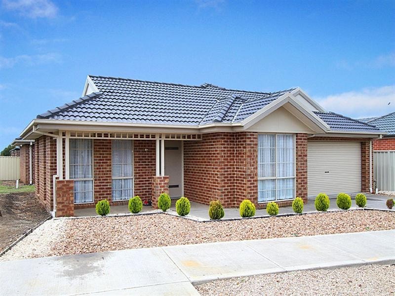 5 Pymble Garden, Craigieburn VIC 3064