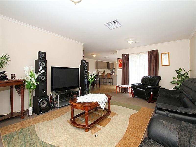 5 Pymble Garden, Craigieburn VIC 3064