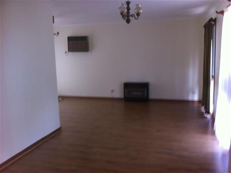 74 Dianne Avenue, Craigieburn VIC 3064