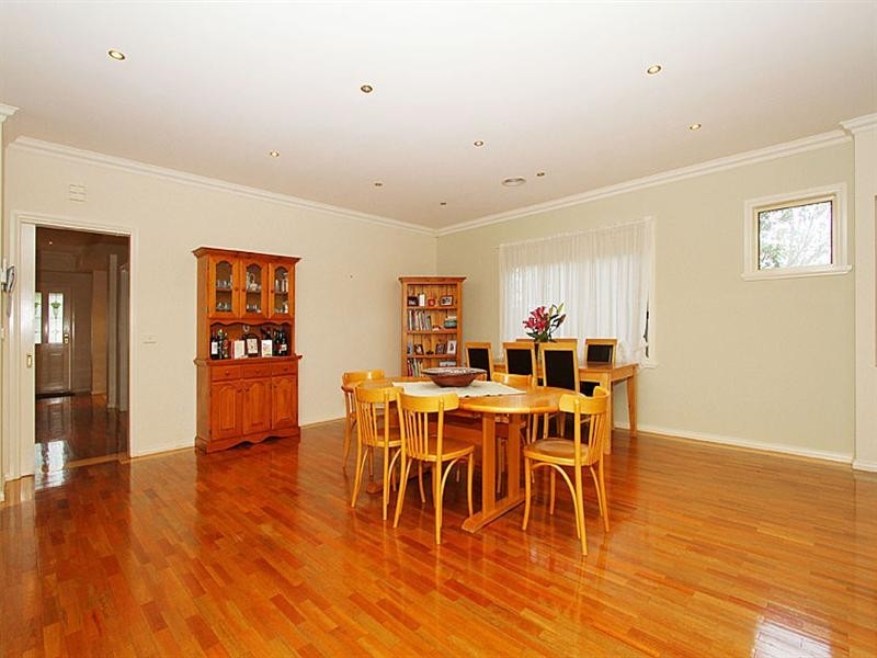 1 Swinburne Close, Craigieburn VIC 3064