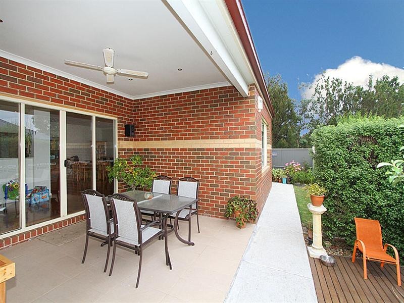 1 Swinburne Close, Craigieburn VIC 3064