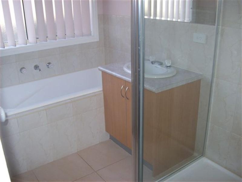 16 Discovery Close, Craigieburn VIC 3064