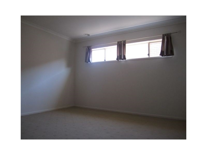 16 Eminence Way, Craigieburn VIC 3064