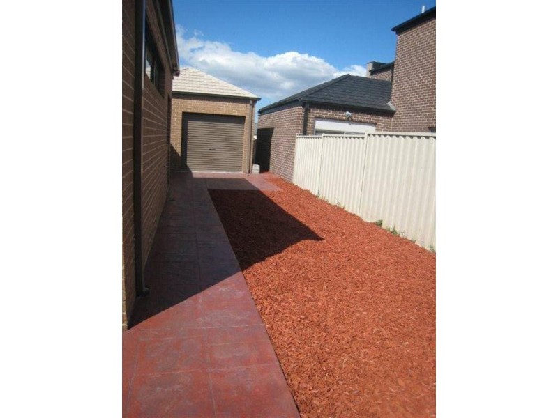 29 Long Island Circuit, Craigieburn VIC 3064